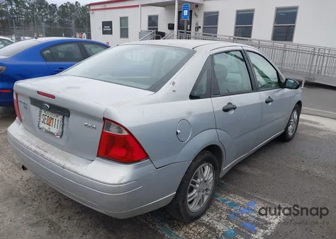 2005 Ford Focus Zx4 from USA, damaged, VIN 1FAFP34N15W281717